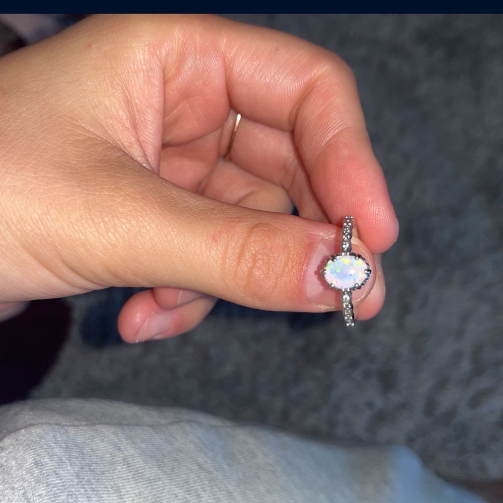 opal ring - Picture 2 of 3